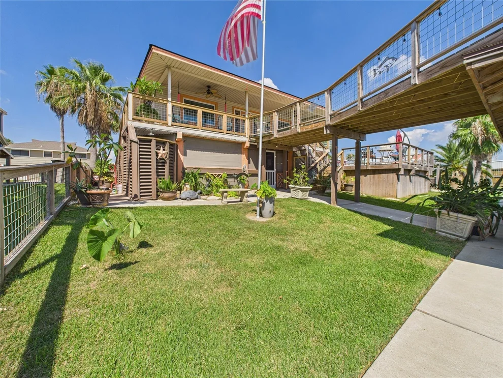 Unit for sale at 1067 Redfish Street, Bayou Vista, TX 77563