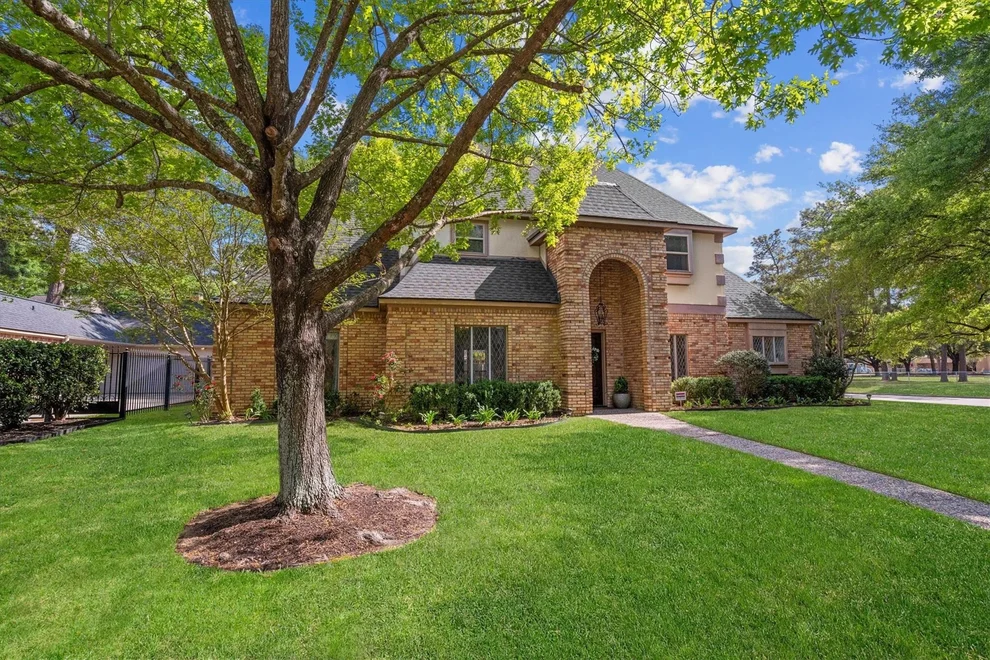 Unit for sale at 16267 Salmon Lane, Spring, TX 77379