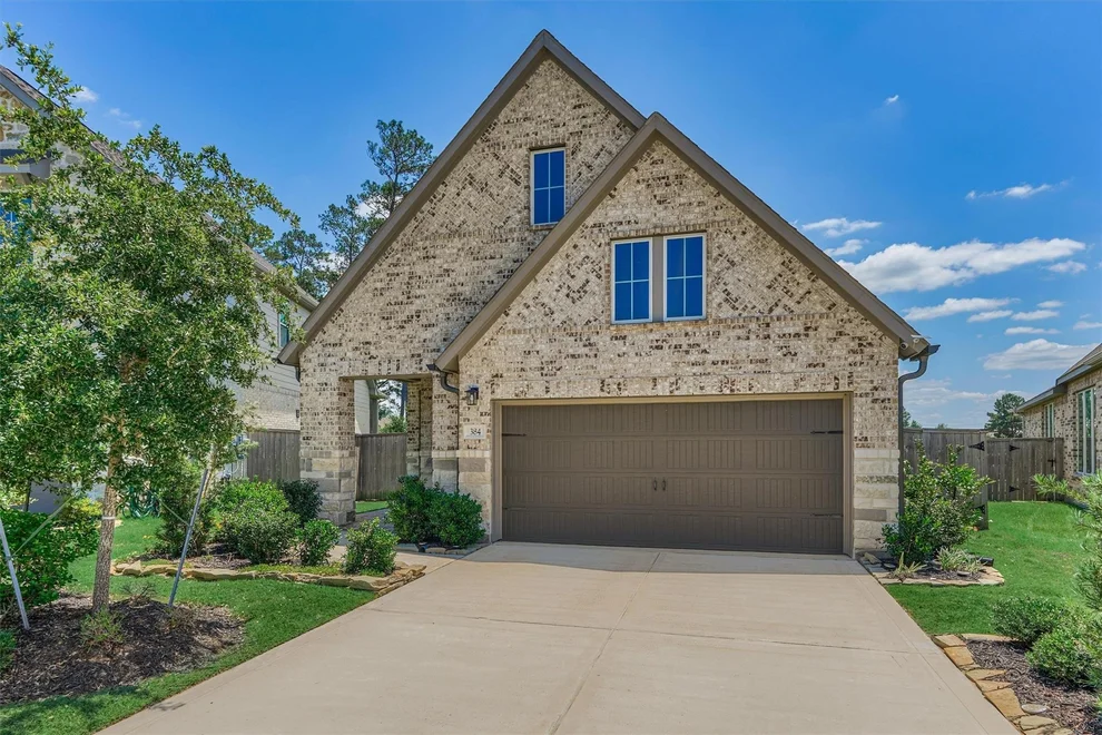 Unit for sale at 384 Mallorn Lane, Montgomery, TX 77316