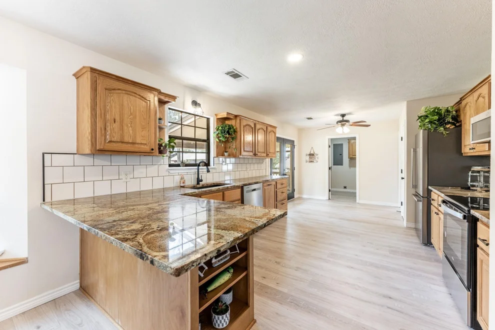 Unit for sale at 71 Key Largo Loop, Point Blank, TX 77364