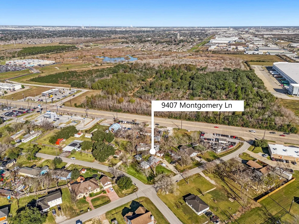 Unit for sale at 9405 and 9407 Montgomery Lane, La Porte, TX 77571