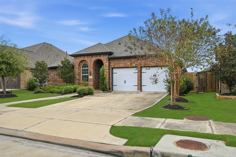 Unit for sale at 6802 Monarch Falls Lane, Katy, TX 77493