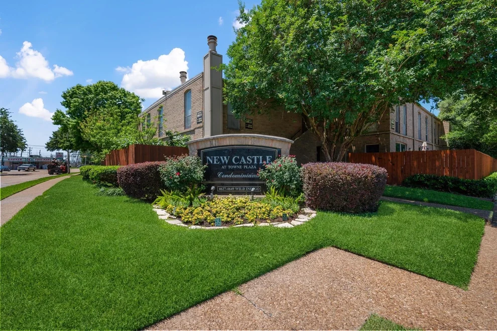 Unit for sale at 4649 Wild Indigo Street, Houston, TX 77027