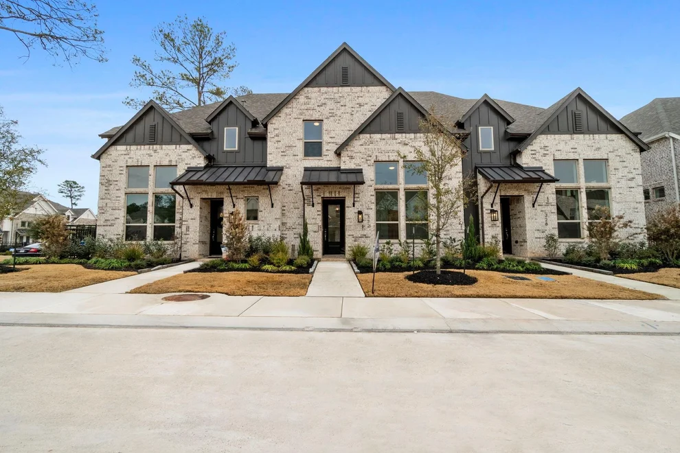 Unit for sale at 332 Fields Lane, Montgomery, TX 77316