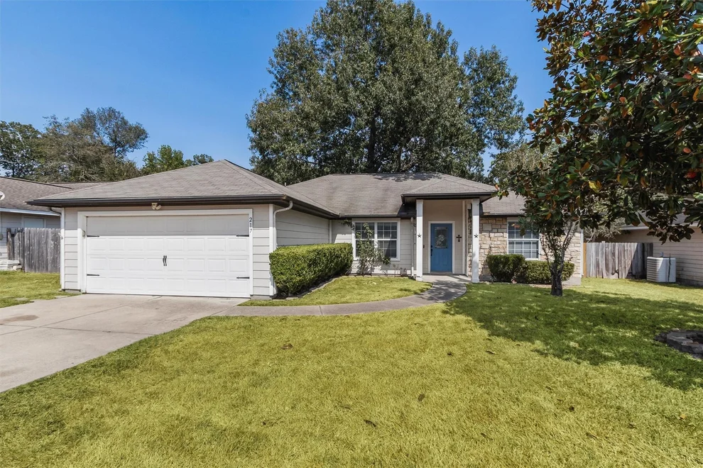 Unit for sale at 217 Kellyn Court, Conroe, TX 77306
