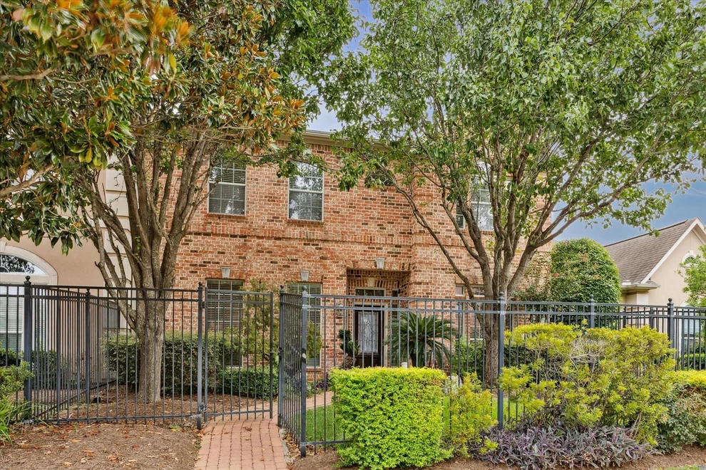 Unit for sale at 13507 Brookbluff Lane, Houston, TX 77077