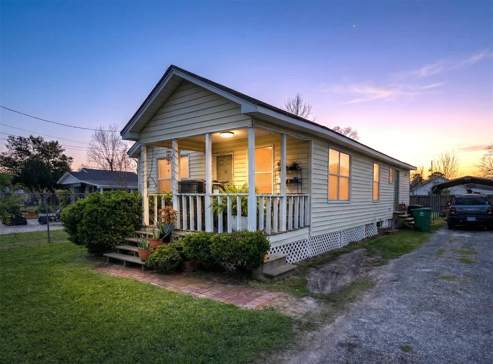 Unit for sale at 214 Palmyra Street, Houston, TX 77022
