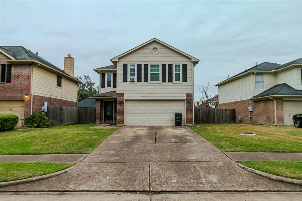Unit for sale at 3931 Vauxhall Drive S, Houston, TX 77047