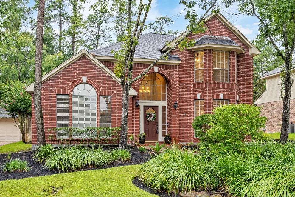 Unit for sale at 107 N N Sunny Slope Circle, The Woodlands, TX 77381