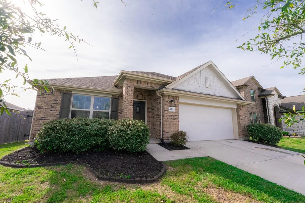 Unit for sale at 650 Harbor Colony Lane, La Marque, TX 77568