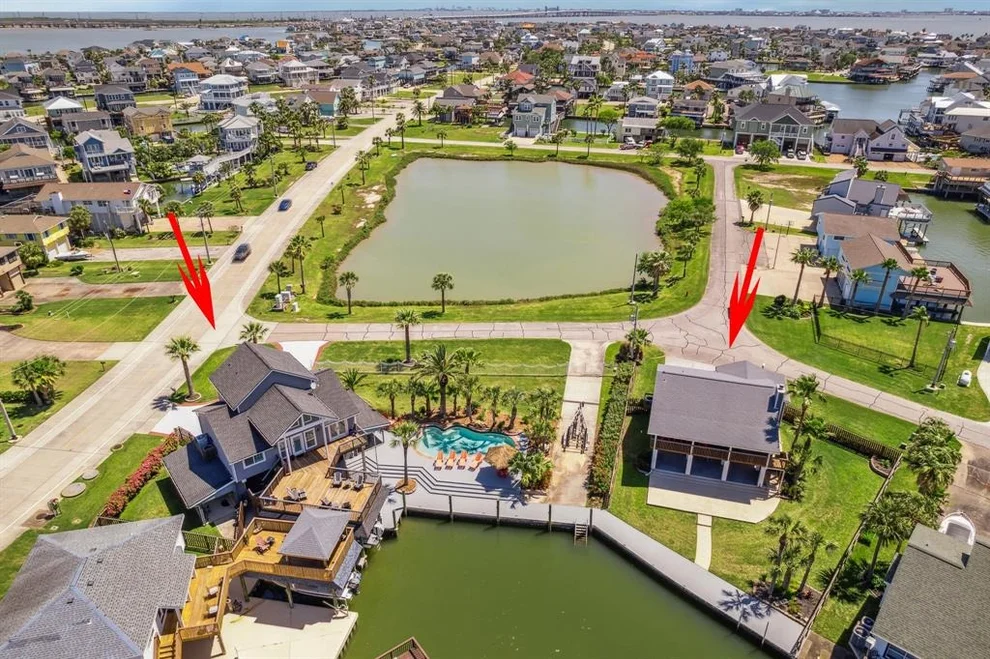 Unit for sale at 1775 Tiki Drive, Tiki Island, TX 77554