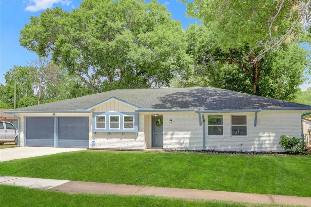Unit for sale at 5922 Ettrick Drive, Houston, TX 77035