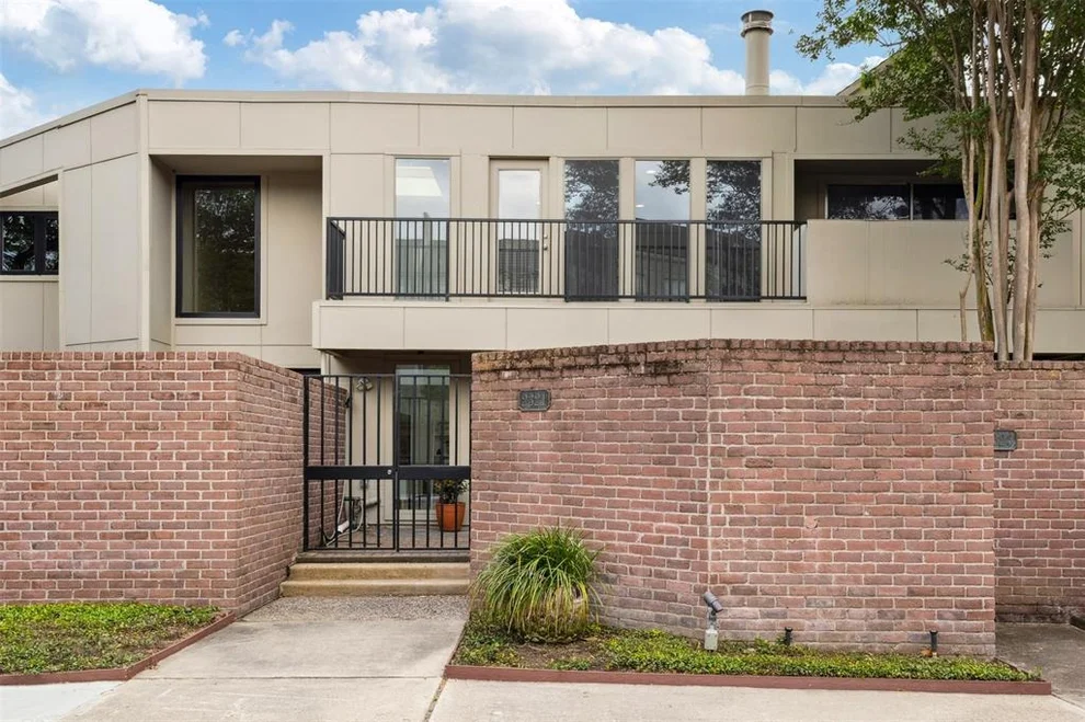 Unit for sale at 2321 Steel Street, Houston, TX 77098