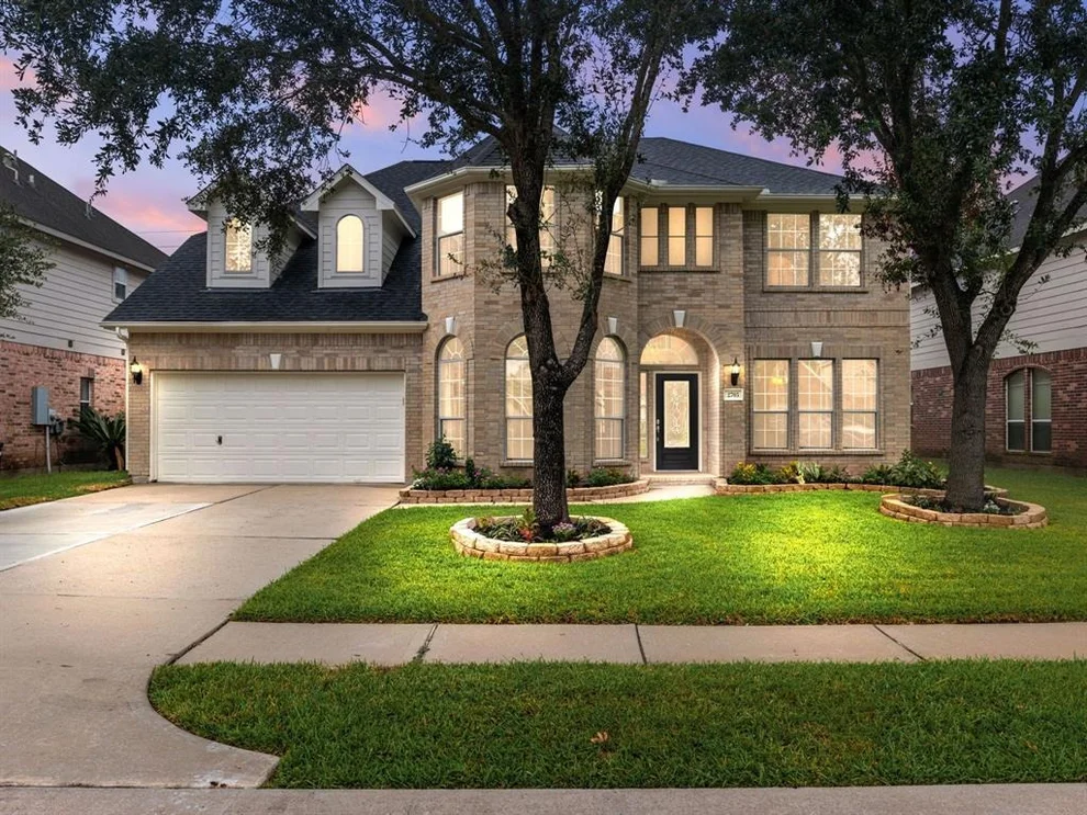 Unit for sale at 2705 Marble Brook Lane, Pearland, TX 77584