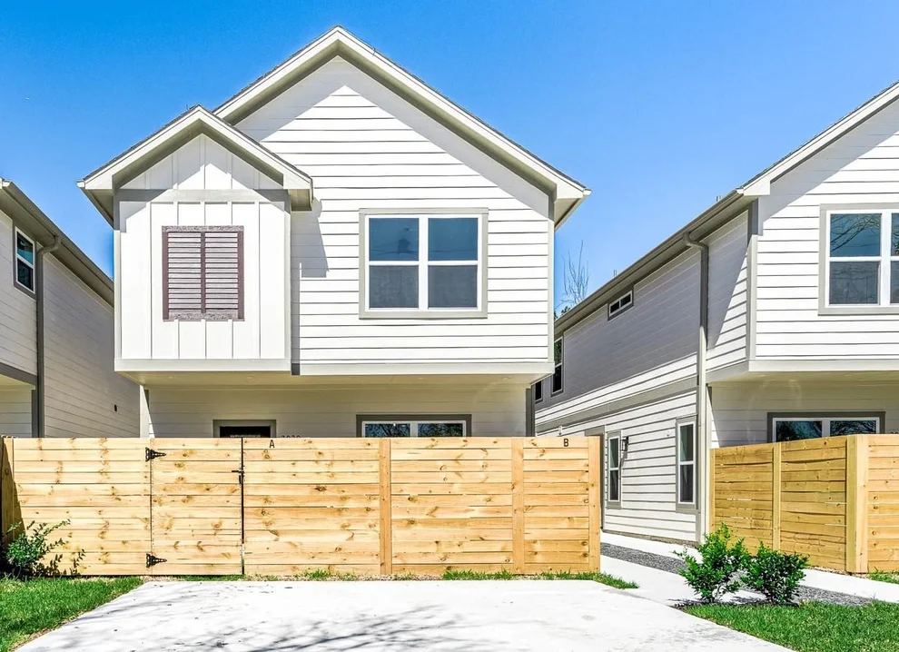 Unit for sale at 2020 Hampton Street, Houston, TX 77088