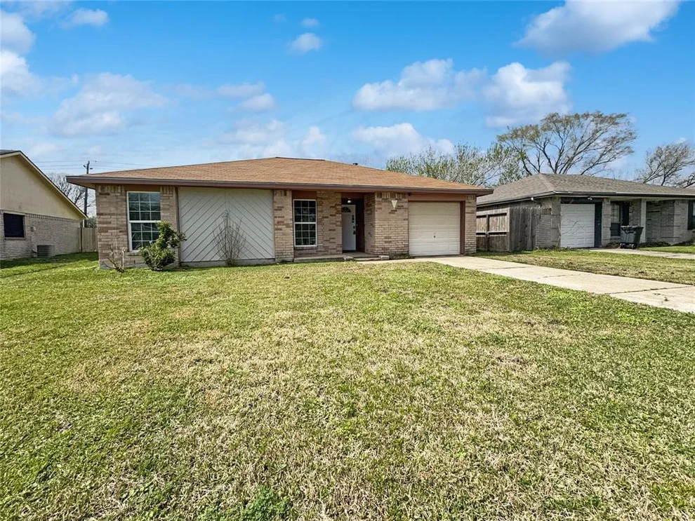 Unit for sale at 8611 Deep Valley Drive, Houston, TX 77044