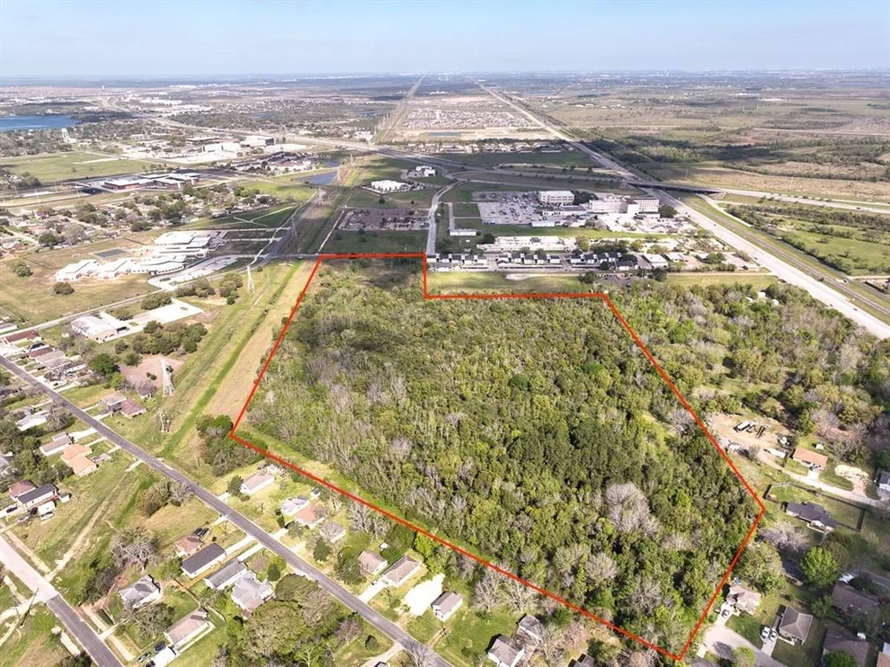 Unit for sale at 0 Memorial Dr, Texas City, TX 77591