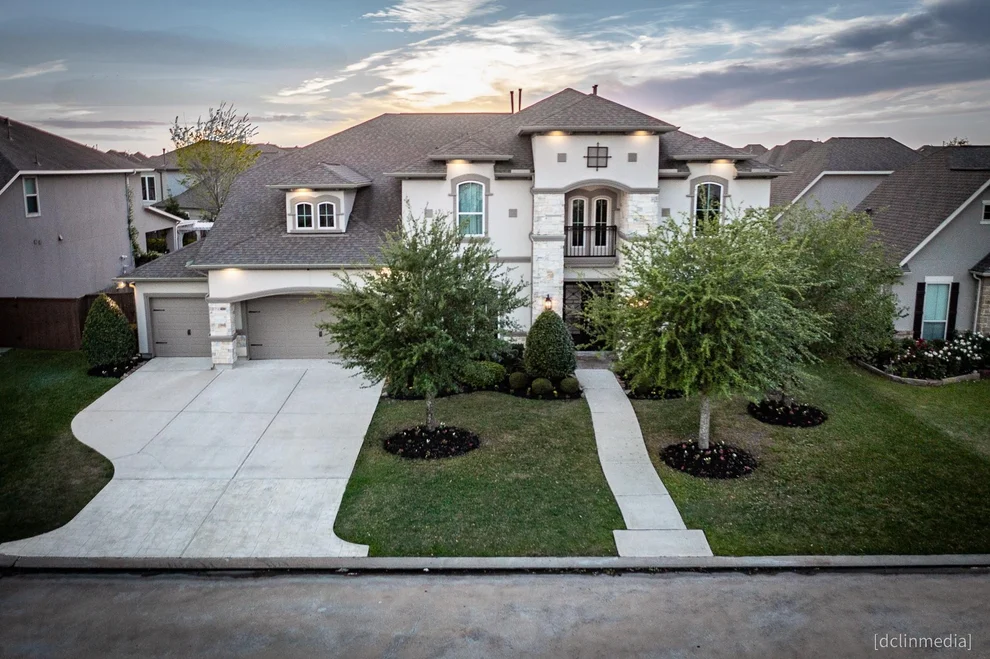 Unit for sale at 10507 S Sunrise Shores Lane, Cypress, TX 77433