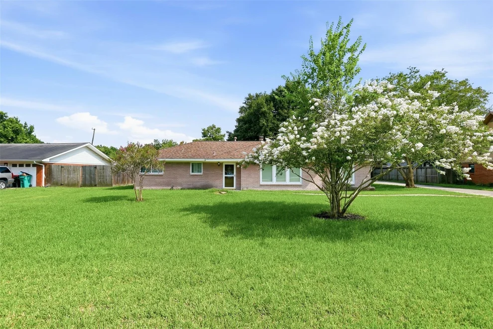 Unit for sale at 120 Caldwell Street, Baytown, TX 77520