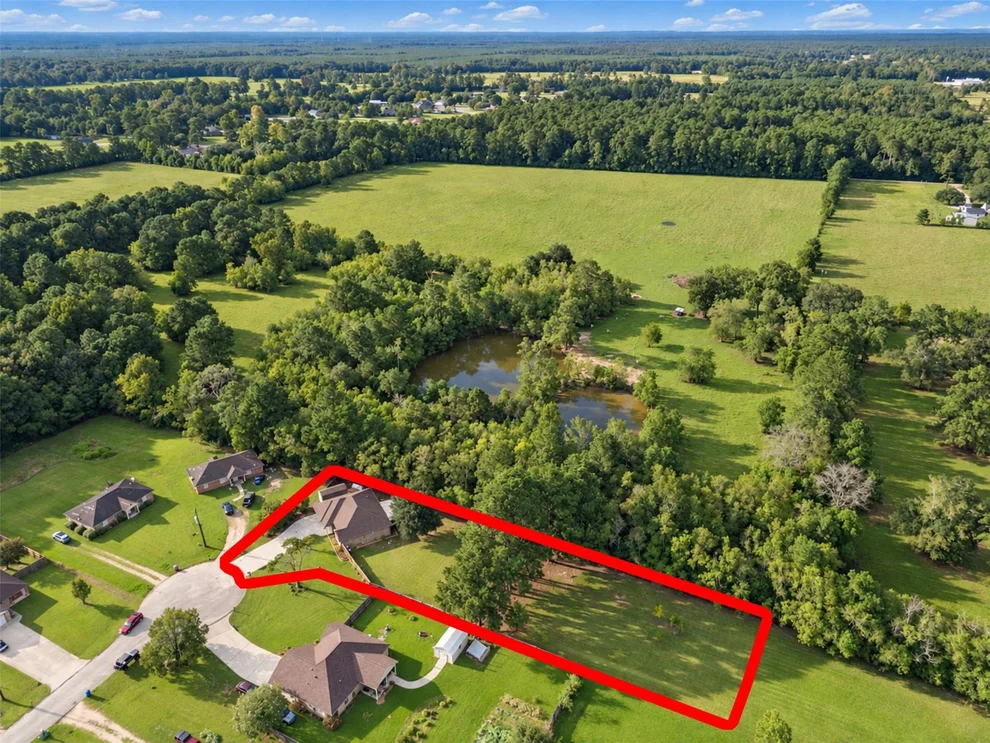 Unit for sale at 1 County Road 2208 2, Cleveland, TX 77327