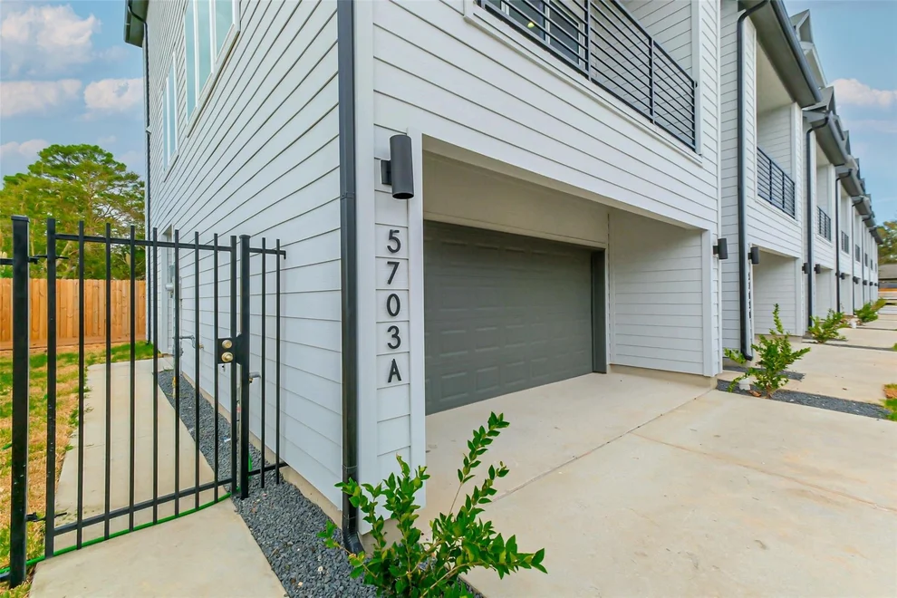 Unit for sale at 5703A Balbo Street, Houston, TX 77091
