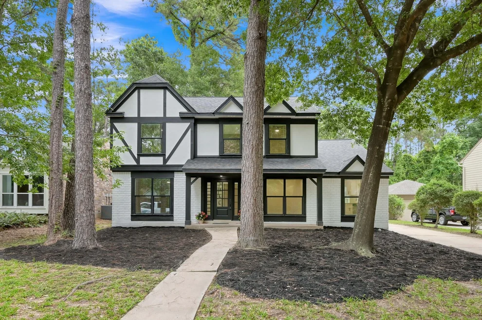 Unit for sale at 155 Rushwing Place, The Woodlands, TX 77381