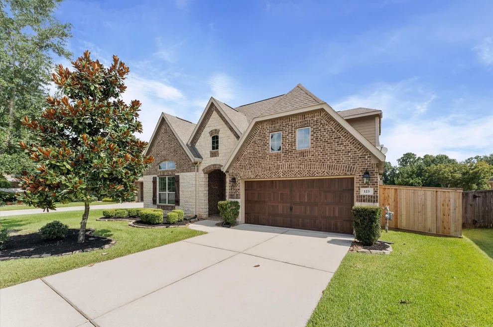 Unit for sale at 123 Shane Street, Montgomery, TX 77316