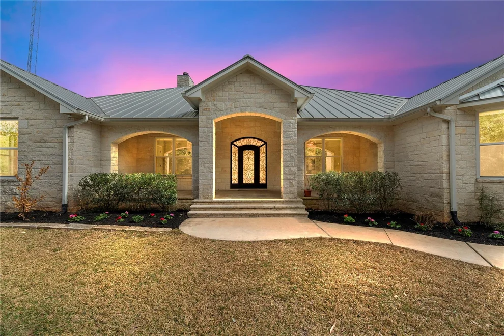 Unit for sale at 2051 Hillview Road, Bellville, TX 77418