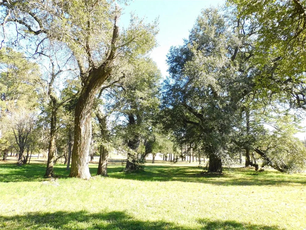 Unit for sale at 2408 Gun And Rod Road, Brenham, TX 77833