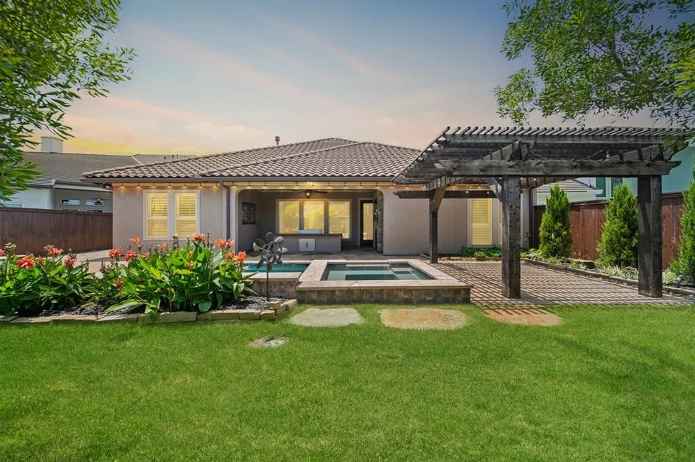 Unit for sale at 47 Quiet Vista Drive, Sugar Land, TX 77498