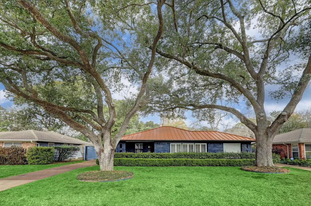 Unit for sale at 3422 Norris Drive, Houston, TX 77025