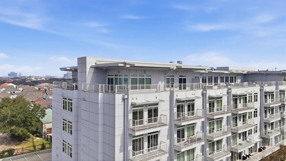 Unit for sale at 6955 Turtlewood Drive, Houston, TX 77072