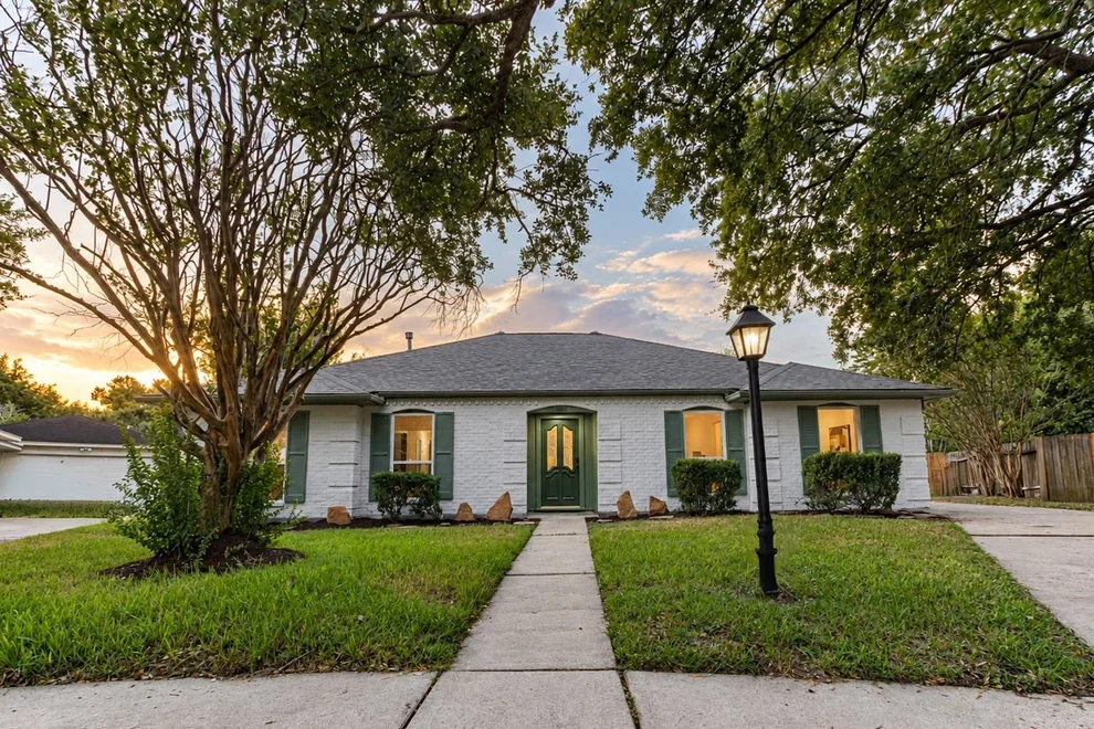 Unit for sale at 12211 Appleby Drive, Houston, TX 77031