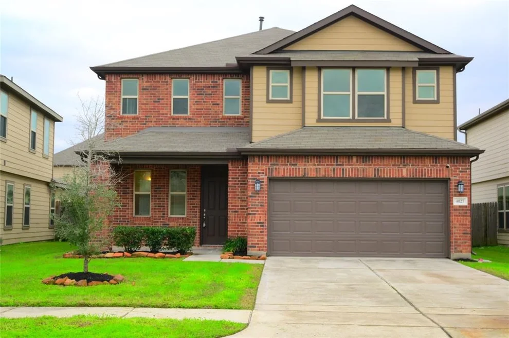 Unit for sale at 4027 Fernglade Drive, Houston, TX 77068