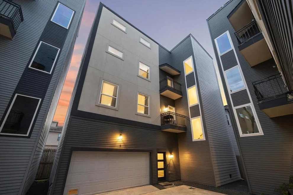 Unit for sale at 1415 W 24th Street, Houston, TX 77008