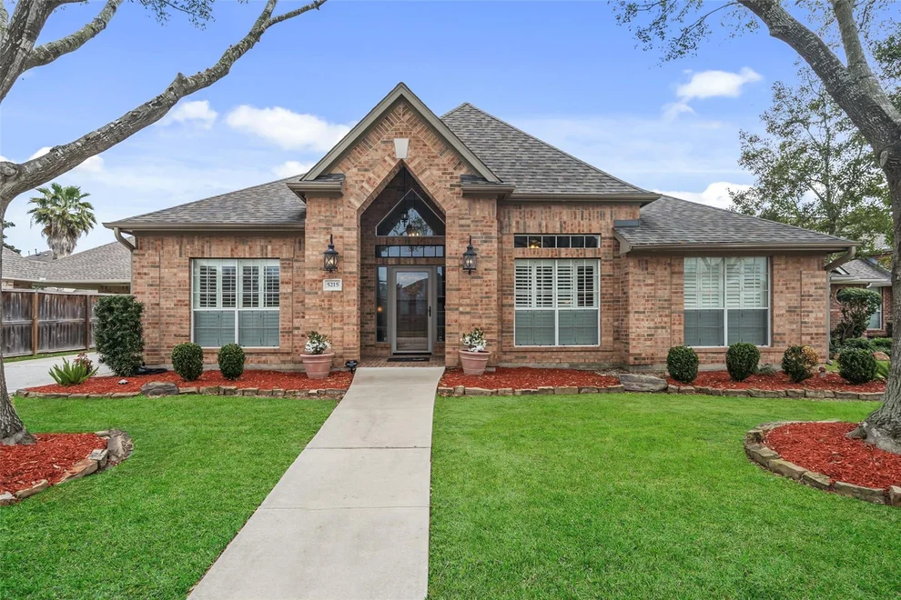 Unit for sale at 5215 Samuels Drive, Pasadena, TX 77505