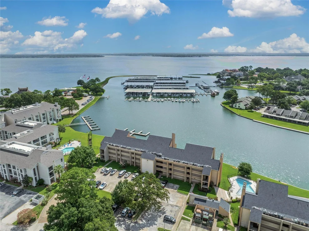 Unit for sale at 12600 Melville Drive, Montgomery, TX 77356