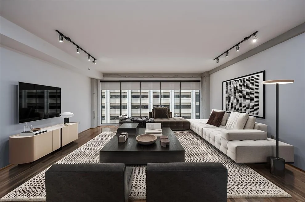 Unit for sale at 917 Main Street, Houston, TX 77002