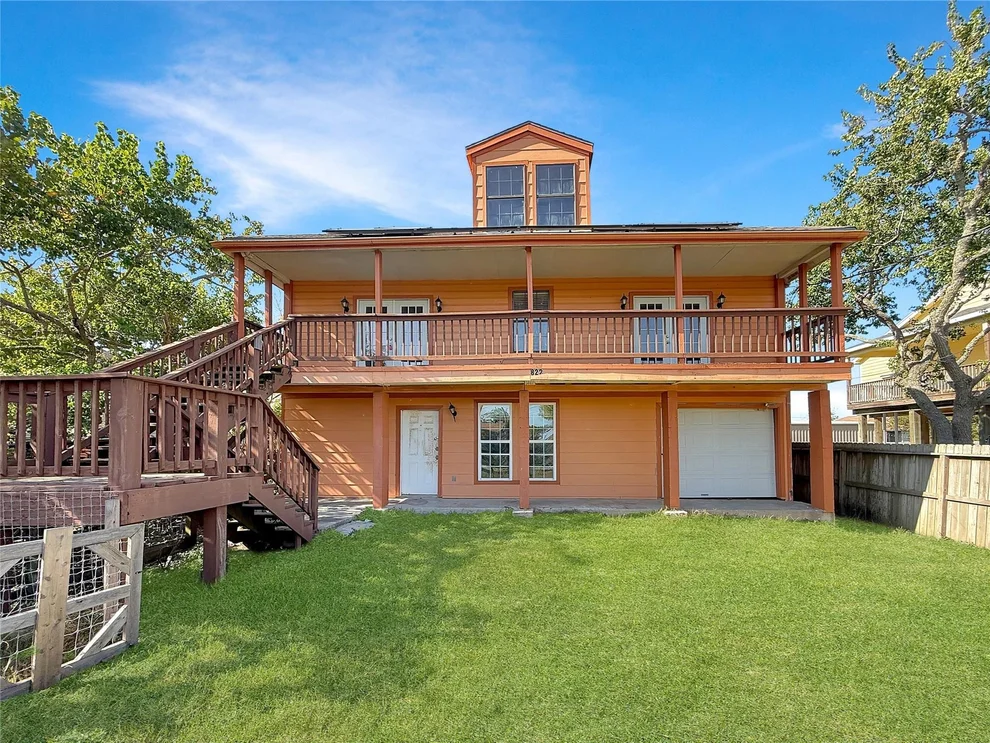 Unit for sale at 822 6th Street, Dickinson, TX 77539