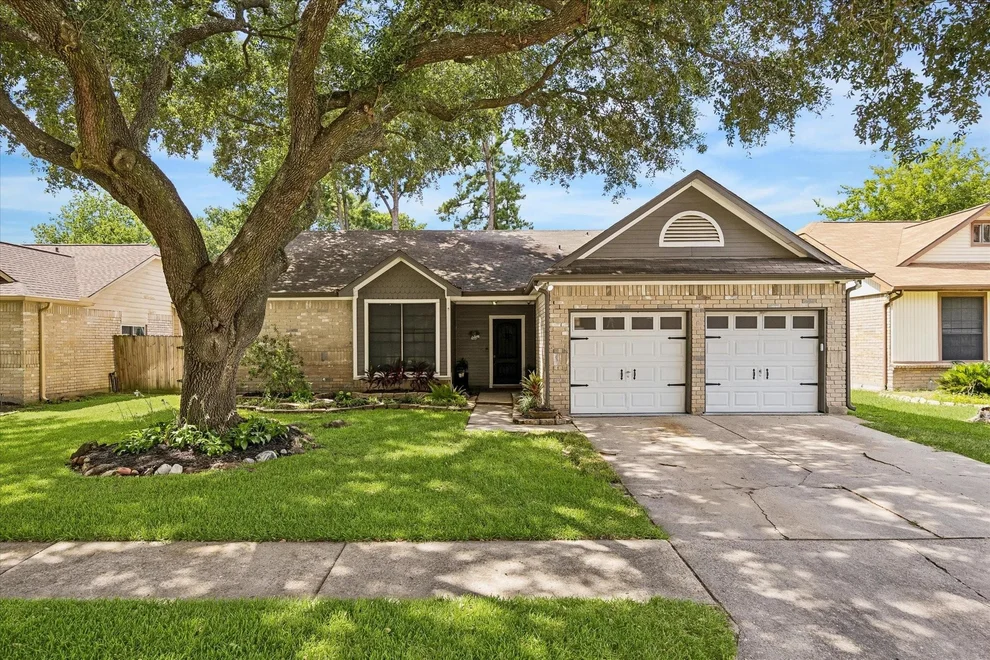 Unit for sale at 3115 Georgia Pine Drive, Spring, TX 77373
