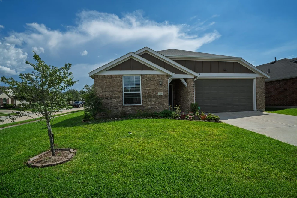 Unit for sale at 16103 Philippa Creek Way, Houston, TX 77084