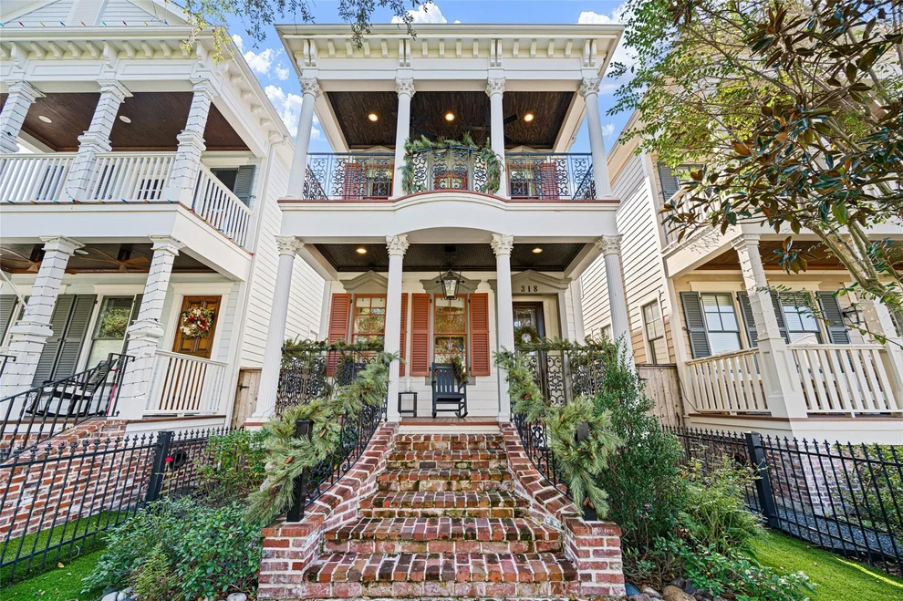 Unit for sale at 318 W 17th Street, Houston, TX 77008