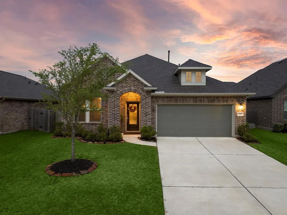Unit for sale at 19016 Pinewood Grove Trail, New Caney, TX 77357