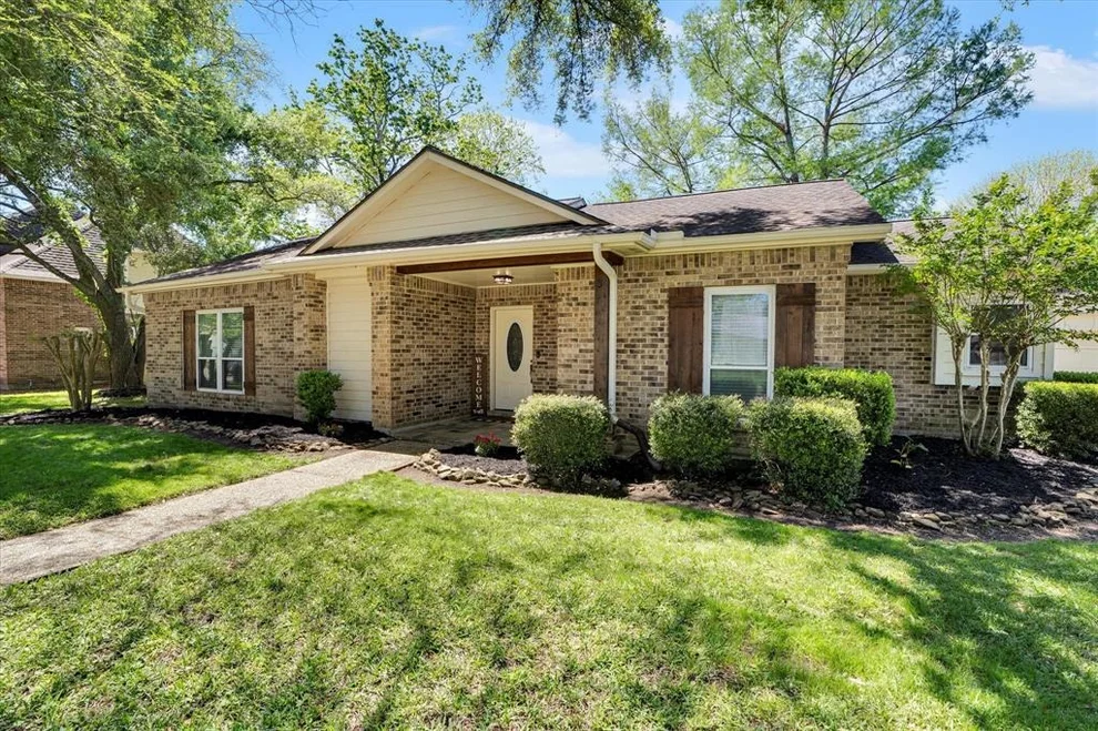 Unit for sale at 1407 Osborne Drive, Friendswood, TX 77546