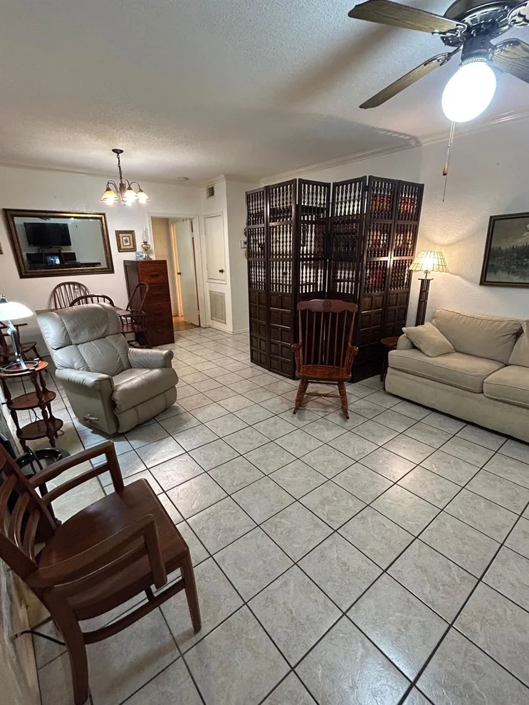 Unit for sale at 921 Marine Drive, Galveston, TX 77550