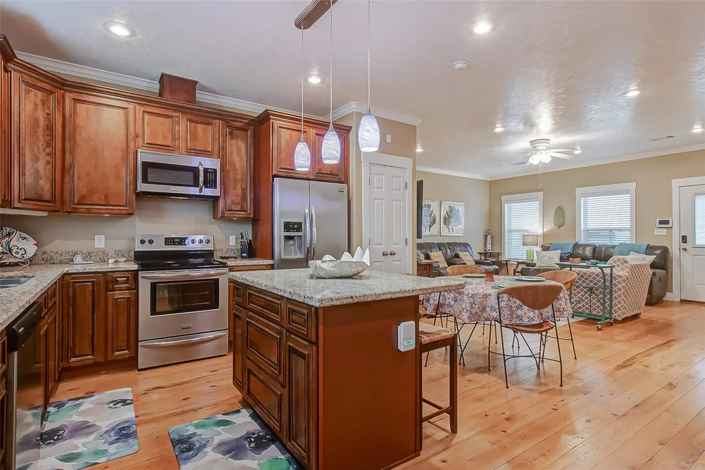 Unit for sale at 935 W Westview, Crystal Beach, TX 77650