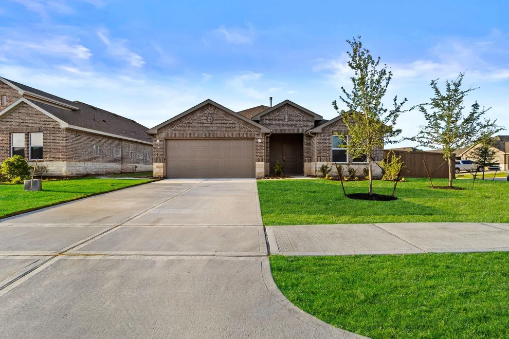 Unit for sale at 240 Ice Shore Trail, Dayton, TX 77535