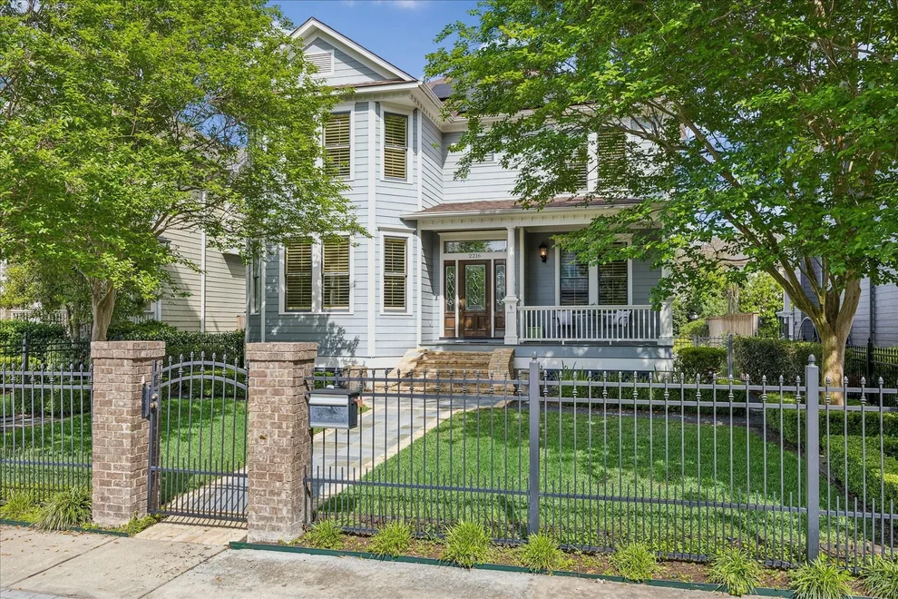 Unit for sale at 2216 Arlington Street, Houston, TX 77008