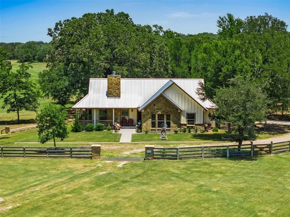 Unit for sale at 15901 Fm 112, Thrall, TX 76578
