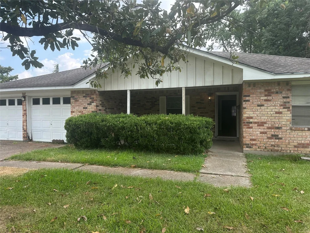 Unit for sale at 1101 Flint Street, Houston, TX 77029
